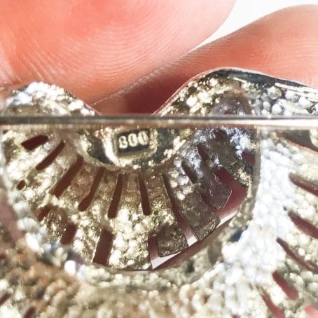 spilla vintage piume nativi americani in argento e smalti dettagli