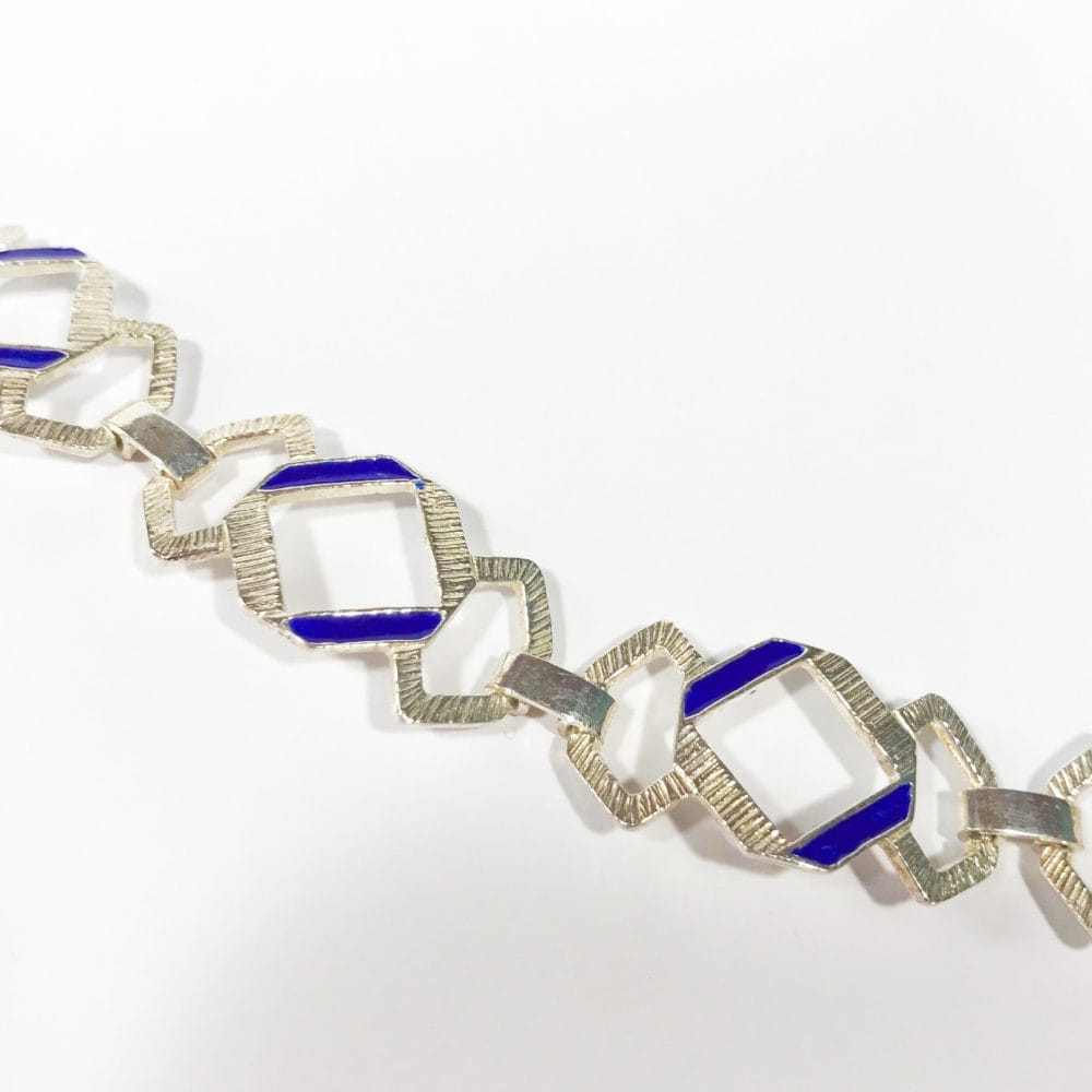dettagli bracciale modernista smalti