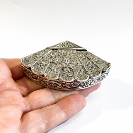 portapillole ventaglio in argento italiano - immagine 3