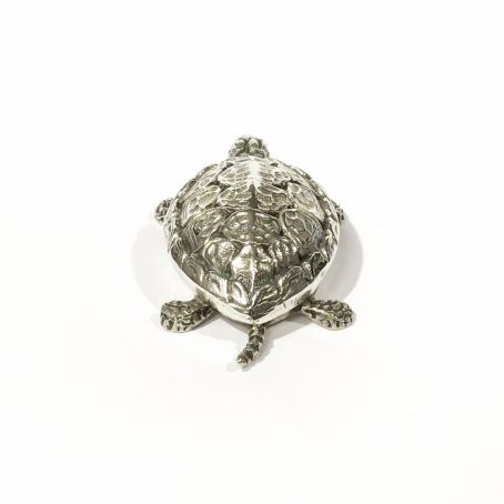 back side vintage solid silver turtle pill box