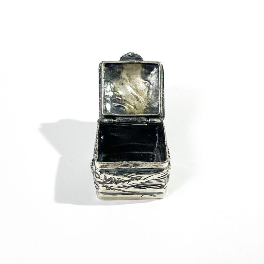 small pill box detail in solid silver