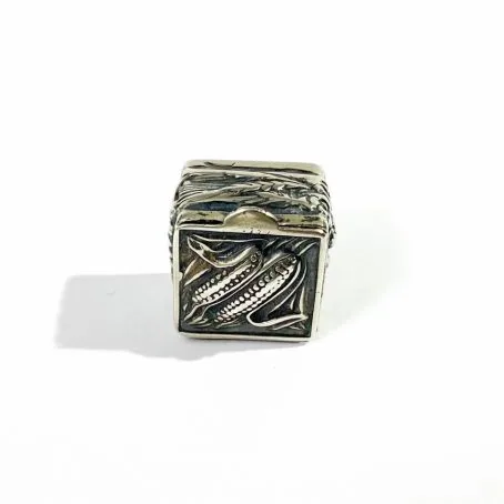 small Italian pillbox in solid silver