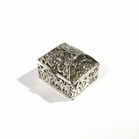 porta pastiglie italiano in argento a forma di scrigno