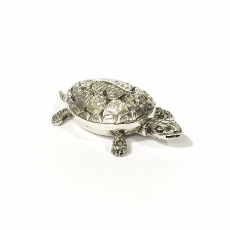 tabacchiera d’argento a forma di tartaruga