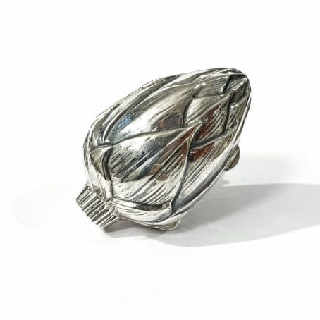 artichoke-shaped pill holder