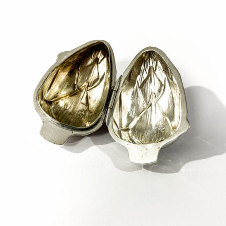 silver hallmark artichoke-shaped tablet holder