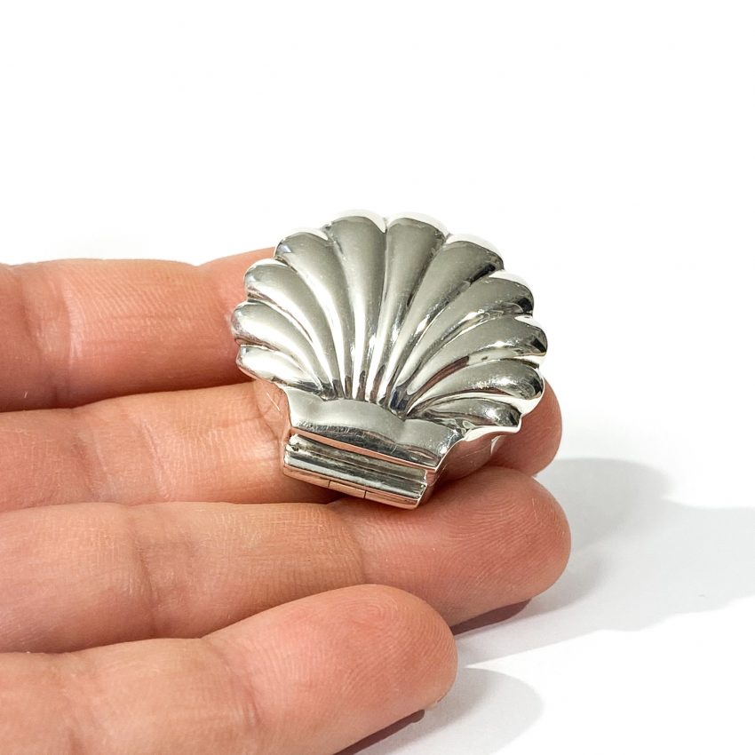 shell shape sterling silver pill box