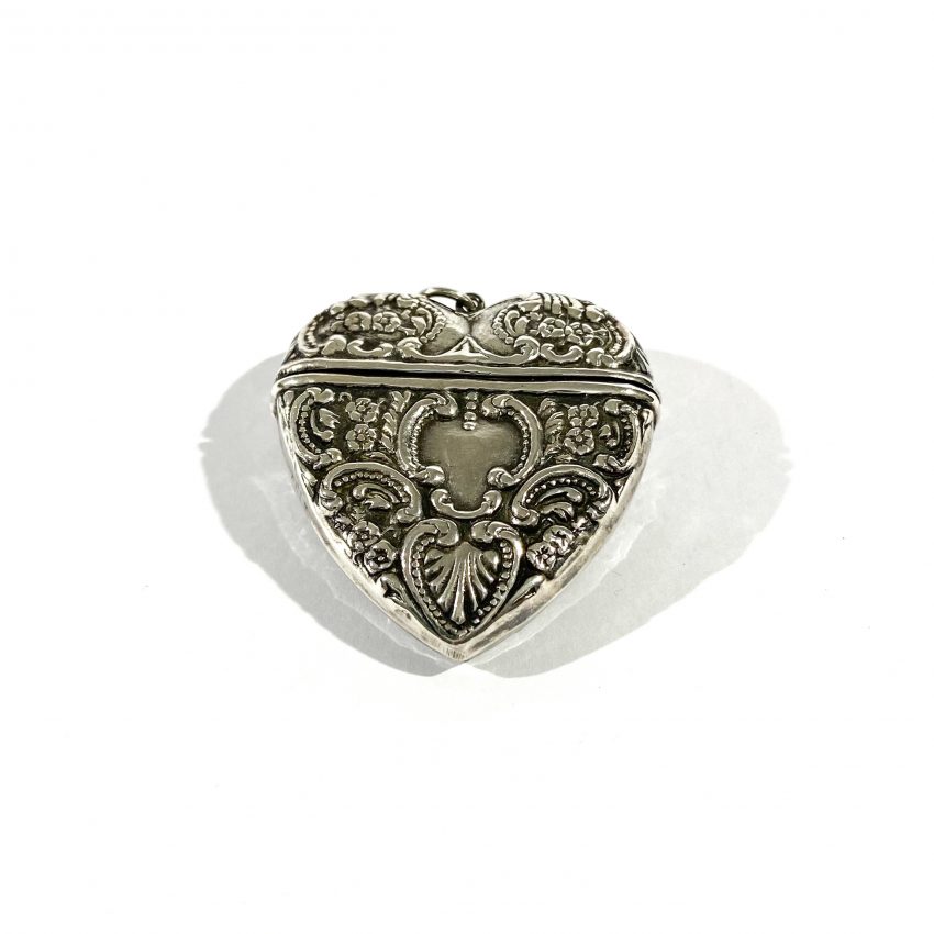 heart shape silver pill box pendant
