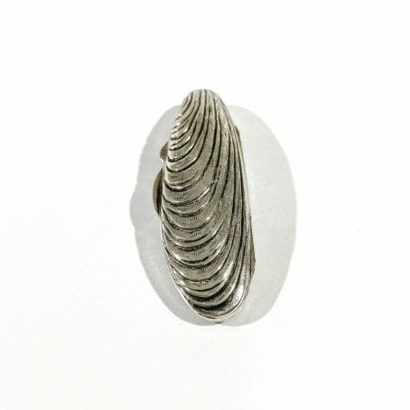 shell shape italian solid silver pillbox