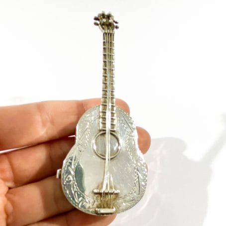 italian solid silver guitar shape pill box, hallmarked