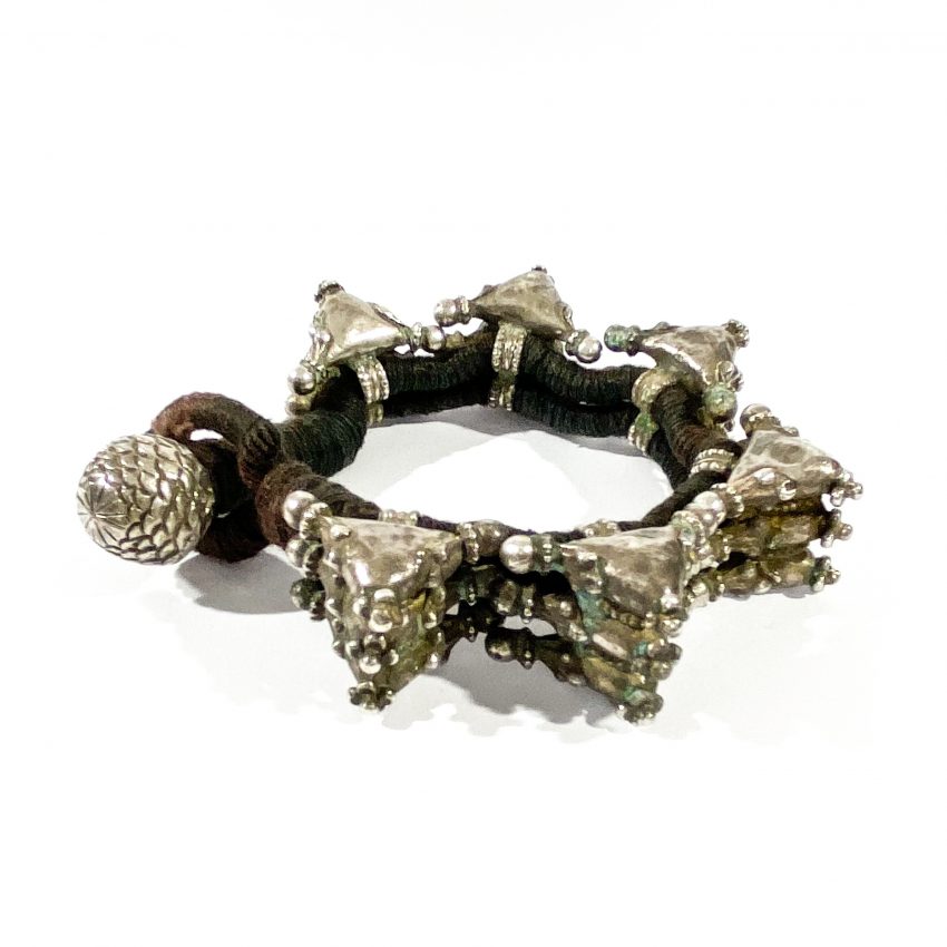vintage ethnic bahutta solid silver bracelet