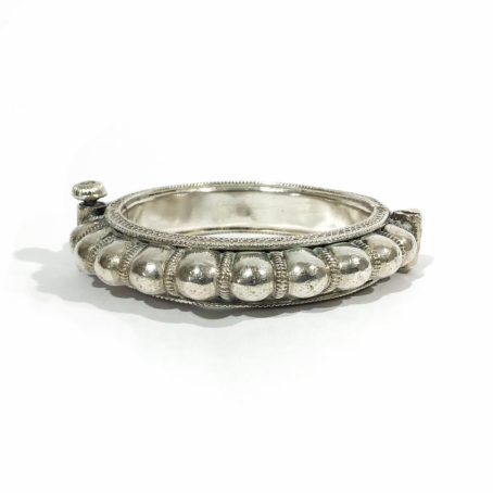 vintage solid silver ethnic bracelet