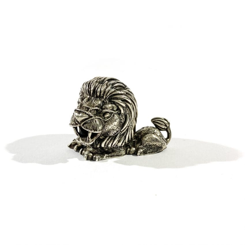 porta pillole in argento a forma di leone