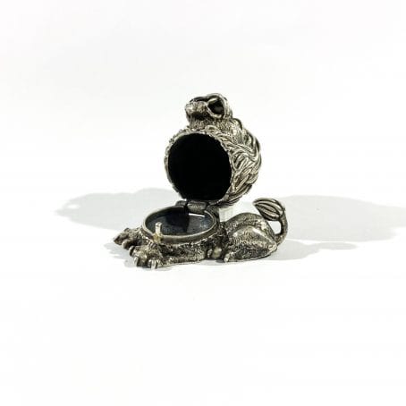 solid silver lion shape pillbox
