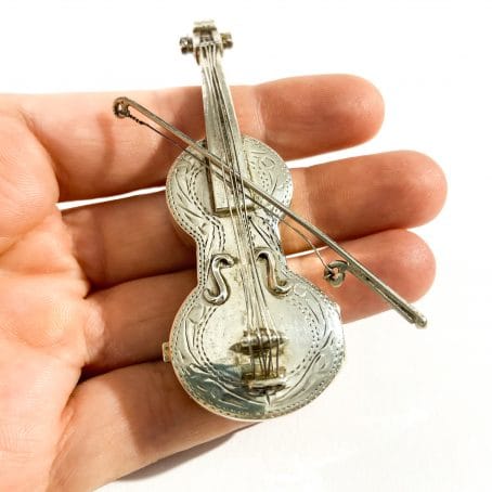 solid silver violin shape pillbox