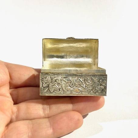 decorated silver pill holder - Image 11