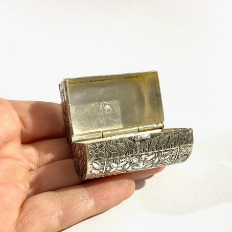decorated silver pill holder - Image 12
