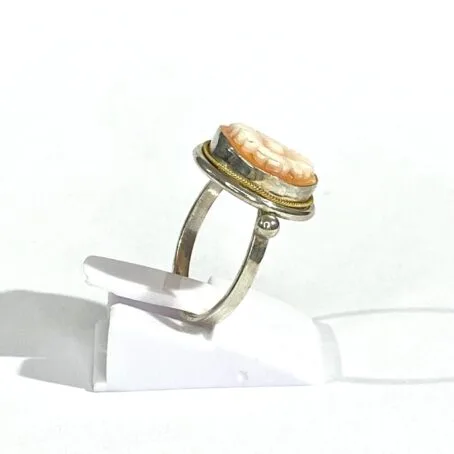 anello con cammeo fiore - immagine 5