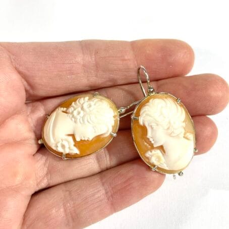 Earrings with great cammeo - Image 2