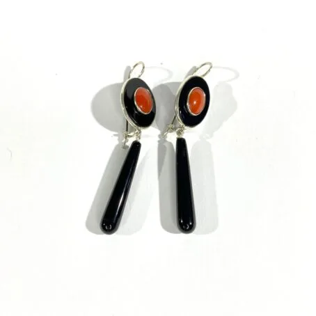 pending earrings with red coral and onyx - Image 3