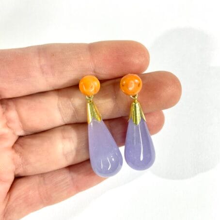 pending earrings with coral and jade - Image 3