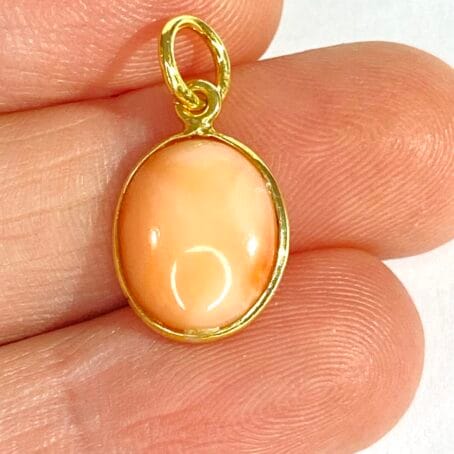 Natural pink coral pendant - Image 3