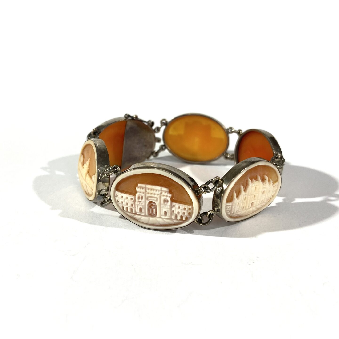 bracciale vintage cammei Milano - immagine 6