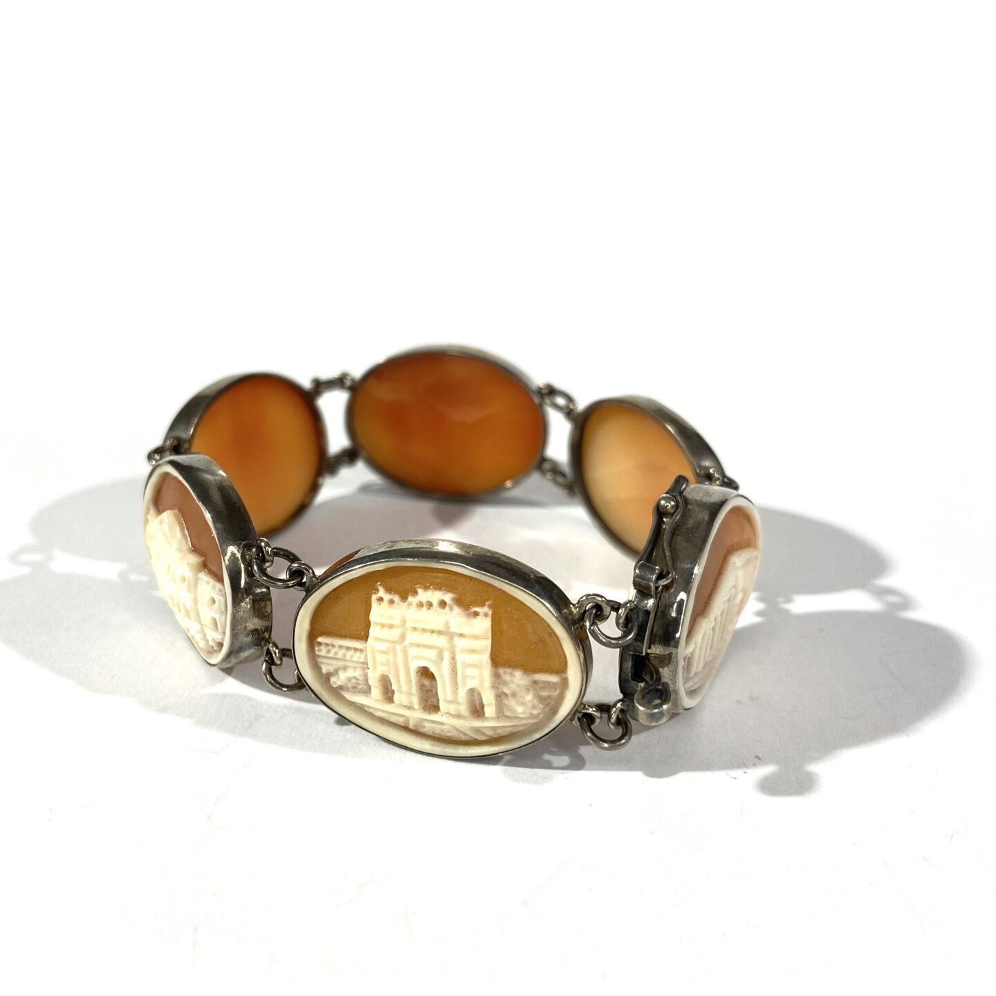 bracciale vintage cammei Milano - immagine 3